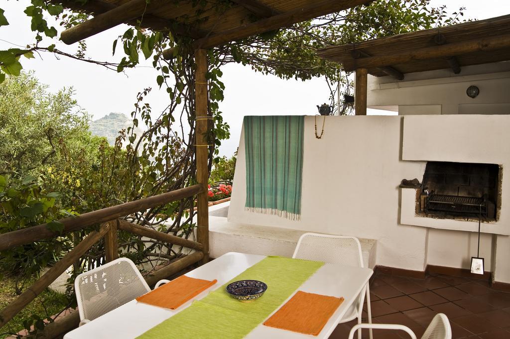 Appartamenti Le Pleiadi - Succhivo D'Ischia Sant'Angelo  Номер фото